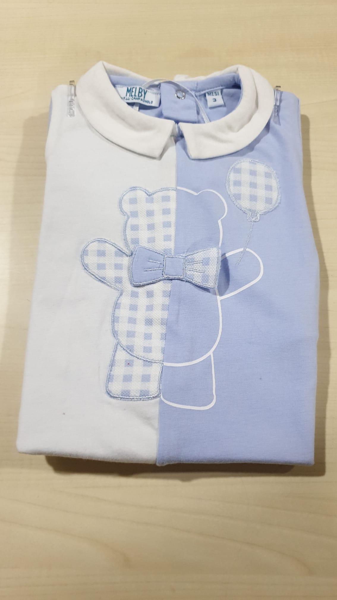 Tutina Melby neonato