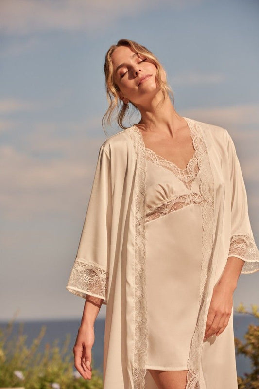 Kimono 1244 con pizzo in raso