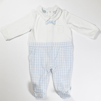 Tutina Melby neonato